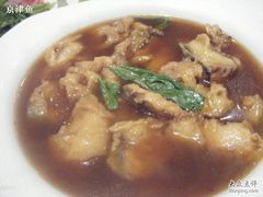 家常瓦块鱼-城南往事济南风味主题餐厅(东环店)