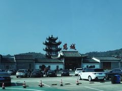 -慈城服务区-停车场