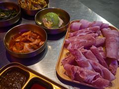 -釜山火炉·海鲜烤肉(紫藤路店)