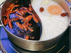 -钢管厂五区小郡肝串串香火锅(人民广场店)