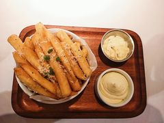 -阿妮叶李(光谷世界城店)