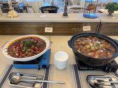 -南郊宾馆·风味自助餐厅·山东十六地市特色菜