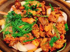 招牌霸味啫啫鸡-鹊玥·粤菜小馆(汇智国际商业中心店)