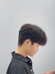 -茶发Salon·烫发染发理发