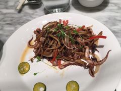 茶树菇炒鱿鱼-雀蓝川菜(奥体广场店)