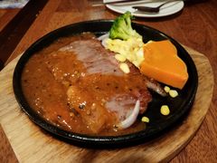 -玛格萝妮比萨屋(四平店)