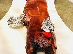 片皮烤乳猪-御宝轩(益丰·外滩源店)