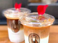 人气双杯椰云拿铁-瑞幸咖啡(AI创新中心A区店)