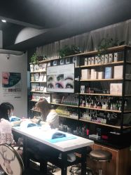 -潮店·虞妃妮轻奢美甲美睫馆