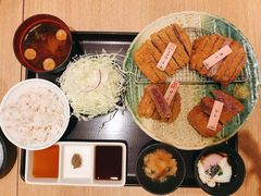 -牛カツ京都勝牛(河原町蛸薬師店)