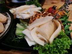 -湊湊火锅·茶憩(杭州湖滨银泰in77店)