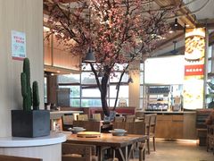 -蜜桃餐厅·伴山(湖滨商业街店)