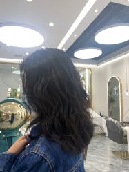-DO A HAIRSTYLE