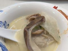 -香山湖家家宴(中山陵店)