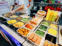 自助取餐区-糯米卷