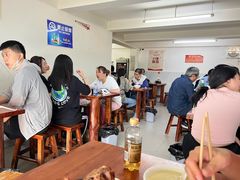 -宝瑞门钉肉饼店