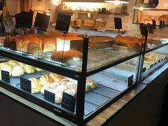 面包甜点陈列柜-仙峰天然面包(迎宾路店)