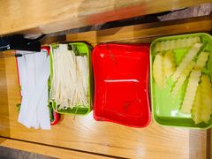 -谭公鱼头·鲜鱼火锅·小龙虾·江湖菜(秀沿路店)