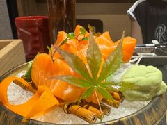 -山川小町·极番烧肉(新地假日广场店)