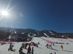 -鳌山滑雪度假区