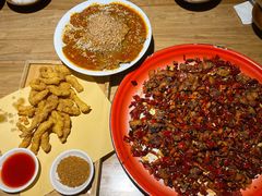 -先启半步颠小酒馆(万风新天地店)