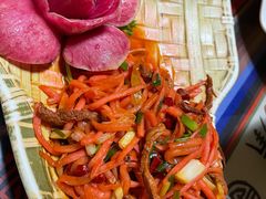 酸萝卜炒牦牛肉-吉祥圣雪藏餐