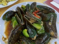 -鹏城人家海鲜酒家·23年老字号(较场尾店)