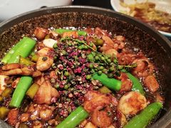 酱爆跳跳蛙-老头儿油爆虾·知味杭州(爱琴海购物中心)