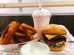 -The Habit Burger Grill 哈比特汉堡(复兴soho店)