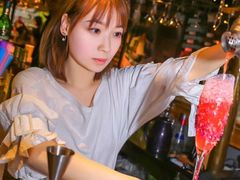 烈焰红唇-胡桃里音乐酒馆(石家庄店)