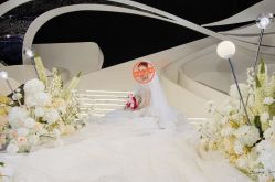 -喜喜婚纱HAPPINESS STUDIO奢定馆(海淀体验馆)