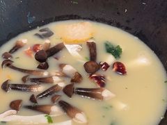 -滇色蒸汽石锅鱼(京华城店)