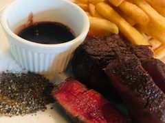 -羽深肉铺 Steak & Wine