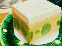 茉莉青提蛋糕-啢啢茶寮(芳华横街店)