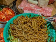 -唯成•韩国炭火烤肉 유성고기