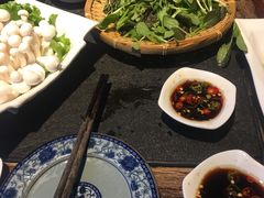 -大匠工房古船木艺术餐厅·猪肚鸡专门店(长白仙岛店)