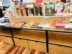 -猫的天空之城概念书店(印象城购物中心店)