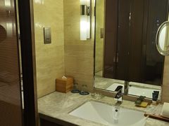 -扬州绿地铂骊酒店