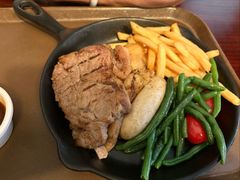 皇室杂扒套-皇室宴会厅(香港迪士尼乐园)