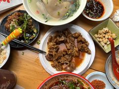 -朱大嘴肥肠血旺(福字街店)