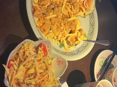 -大头虾越式风味餐厅(光明广场店)