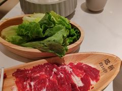 -左庭右院鲜牛肉火锅(金山万达店)
