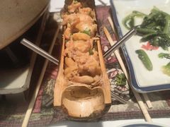 -刘姐啤酒鱼民族演艺餐厅(西街总店)