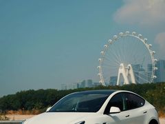 -TESLA 特斯拉(广州天环广场体验店)