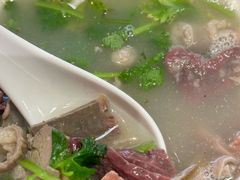 -老天桥酱肉烧饼夹肘子(天桥店)
