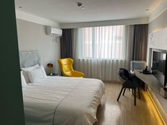 -白玉兰酒店(上海田子坊马当路地铁站店)