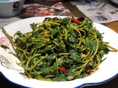 -黄泥岗·地道湖北菜(奥特莱斯店)