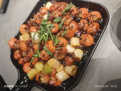-肥肥虾庄·金牌油焖大虾(沙湖店)