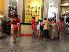 -好莱坞酒吧
