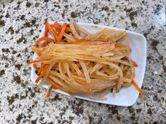 小菜-吾穆勒蓬灰牛肉面·清真(北滨河中路店)